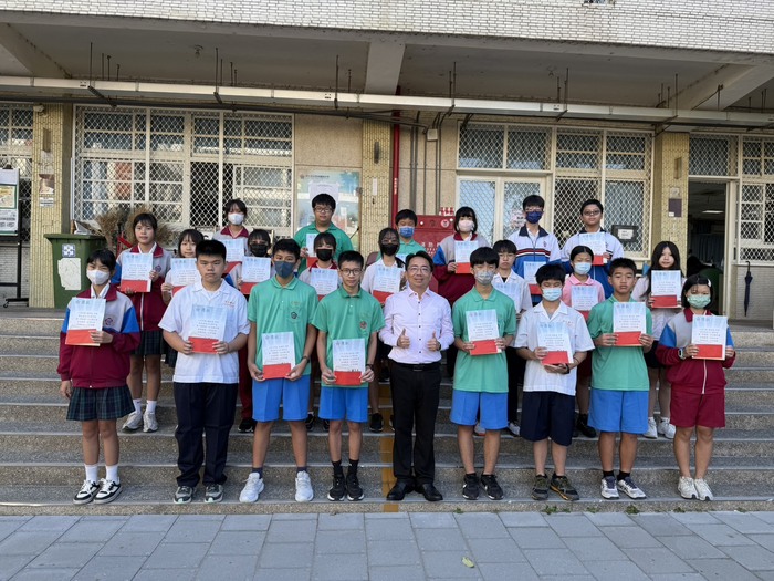 114-1-1二年級圖片