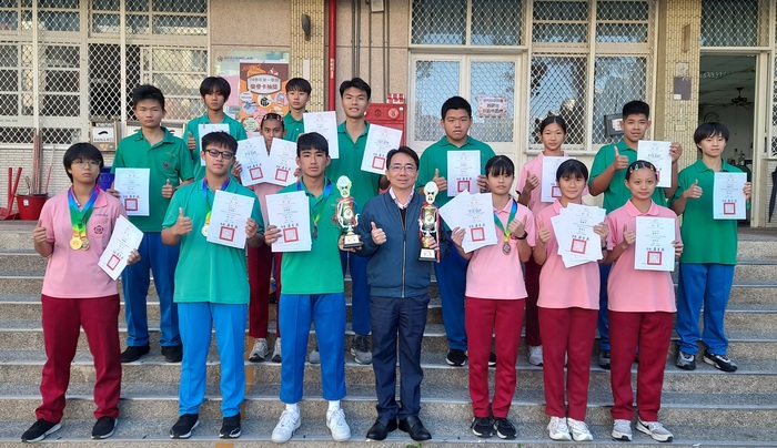 114臺中市市長盃田徑錦標獲獎照1圖片