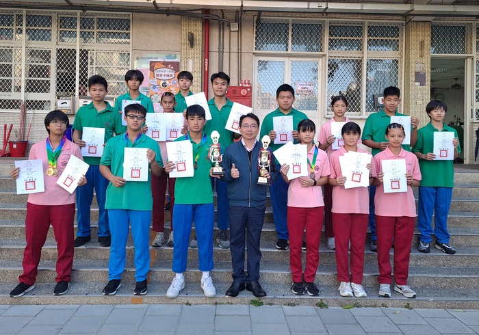114臺中市市長盃田徑錦標獲獎照2圖片